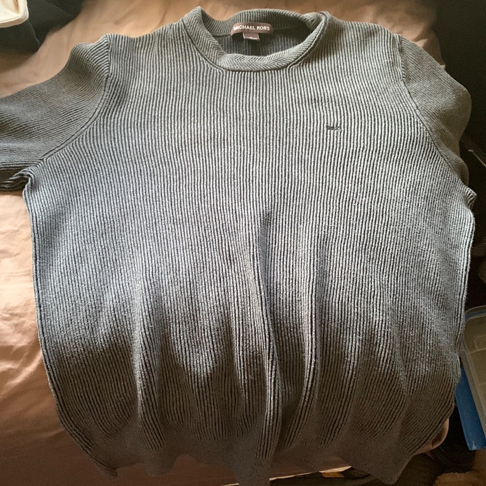 Long Sleeve Thermal Michael Kors Large. Runs Like a Medium